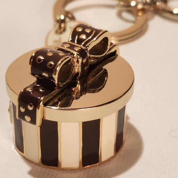 NWT! Henri Bendel hatbox purse handbag charm key fob keychain - Picture 5 of 8